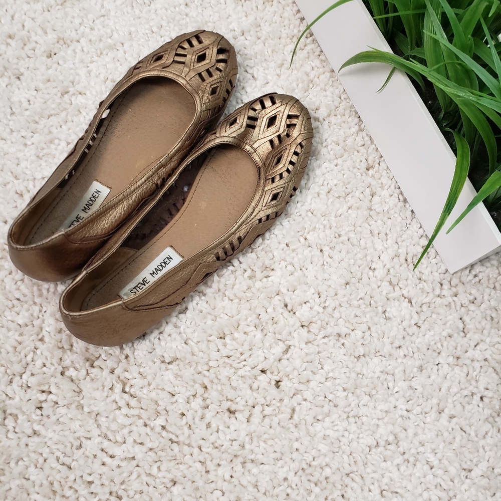 STEVE MADDEN Flats